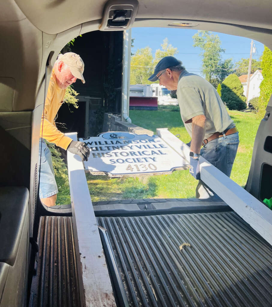 SignInsideVehicle